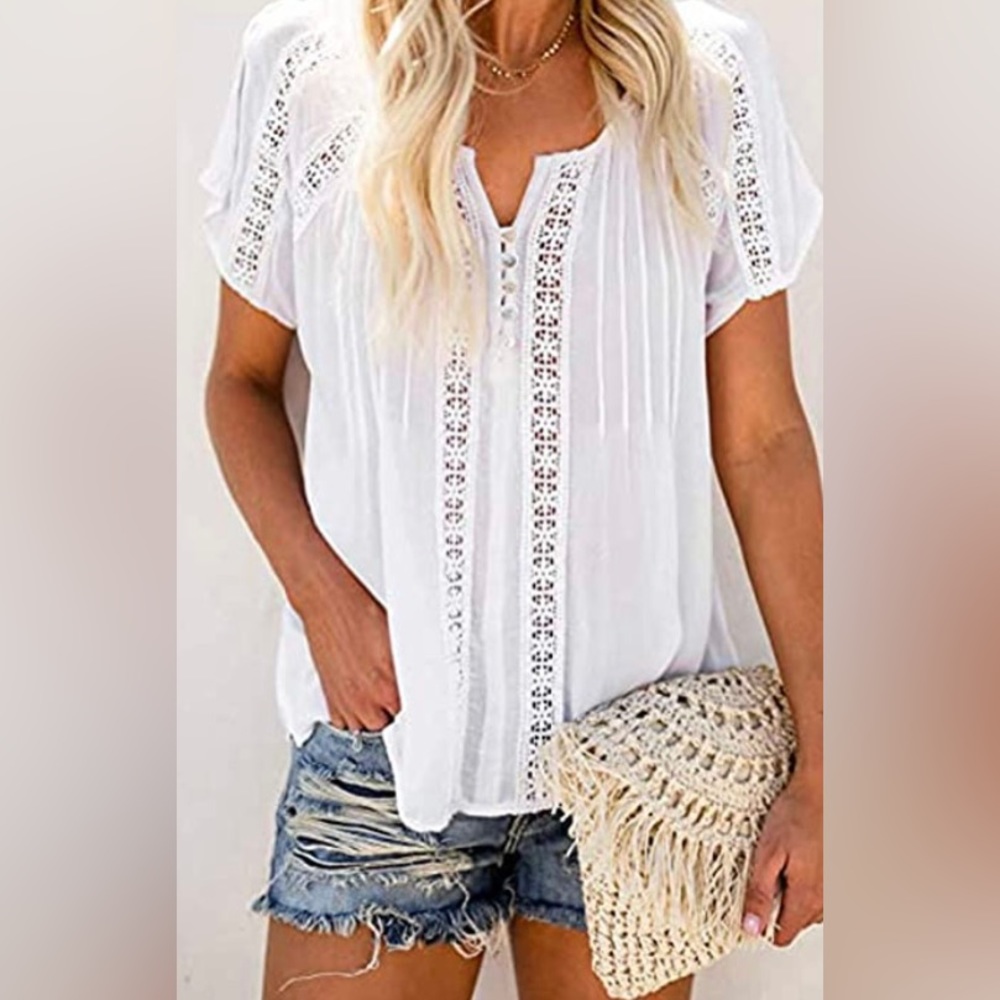 Cisisily Women's V Neck Lace Crochet Top NWT